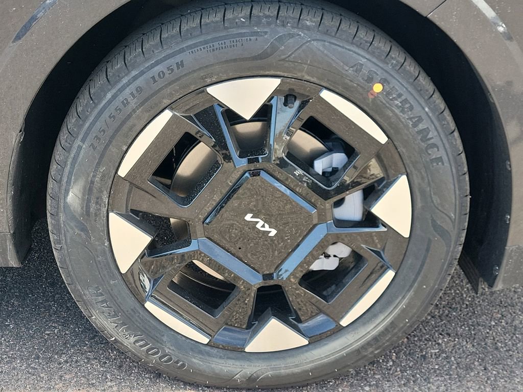 New 2026 Kia Carnival EX image 14