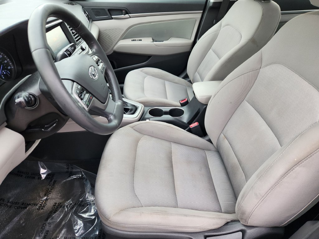 Used 2018 Hyundai Elantra Value Edition FWD image 4
