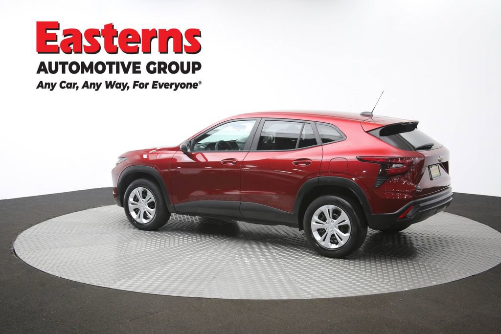 Used 2024 Chevrolet Trax LS FWD image 62