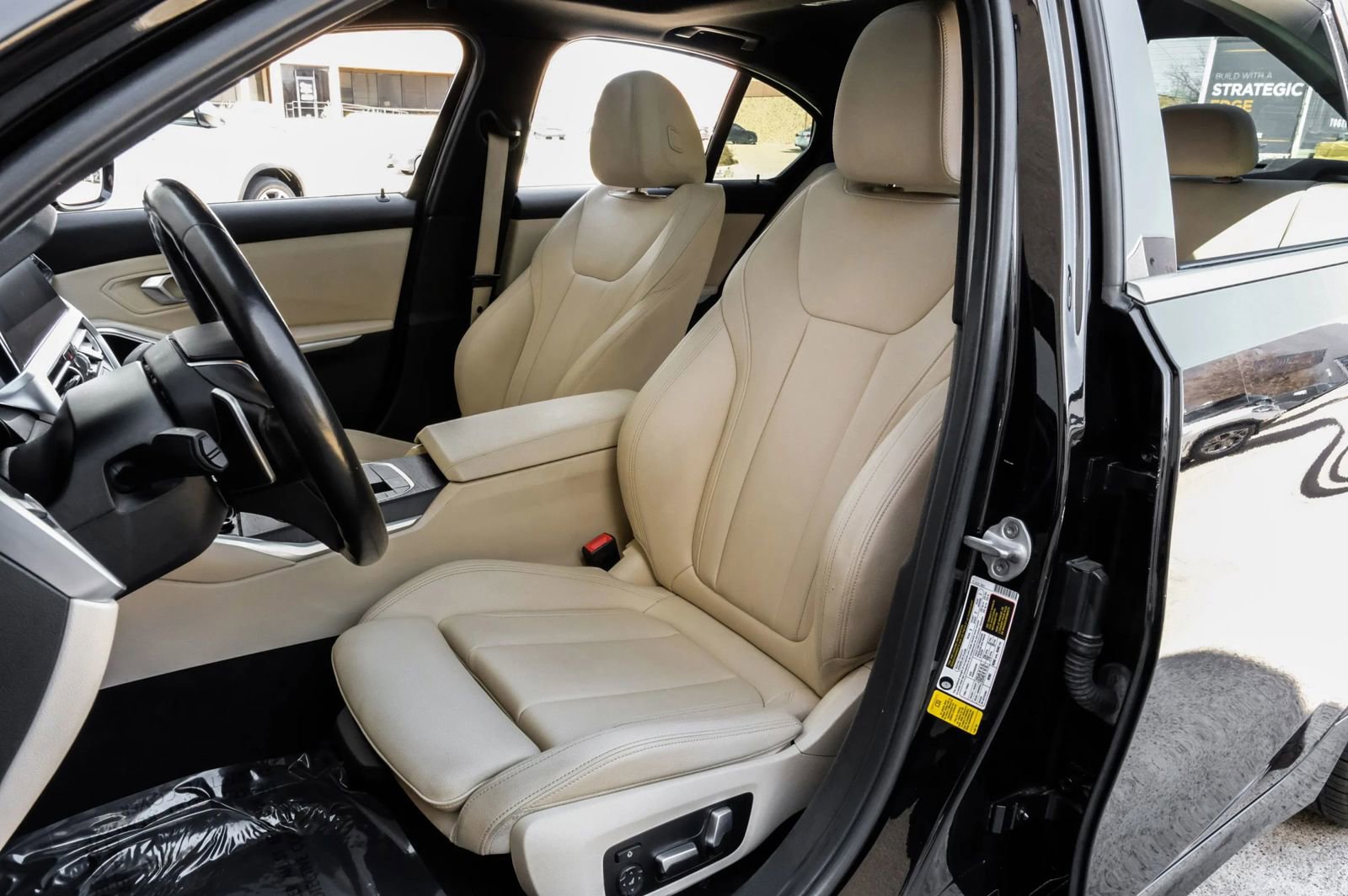 Used 2021 BMW 330i Sedan w/ Convenience Package image 38