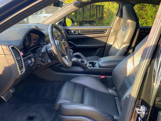 Used 2023 Porsche Cayenne GTS AWD/4WD image 11
