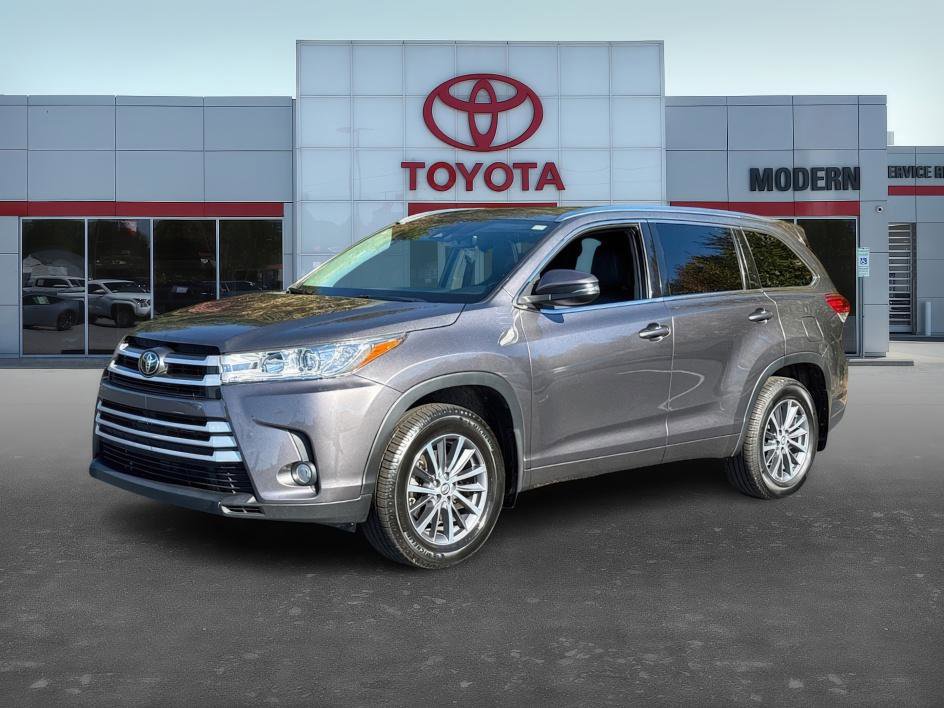 Used 2017 Toyota Highlander XLE
