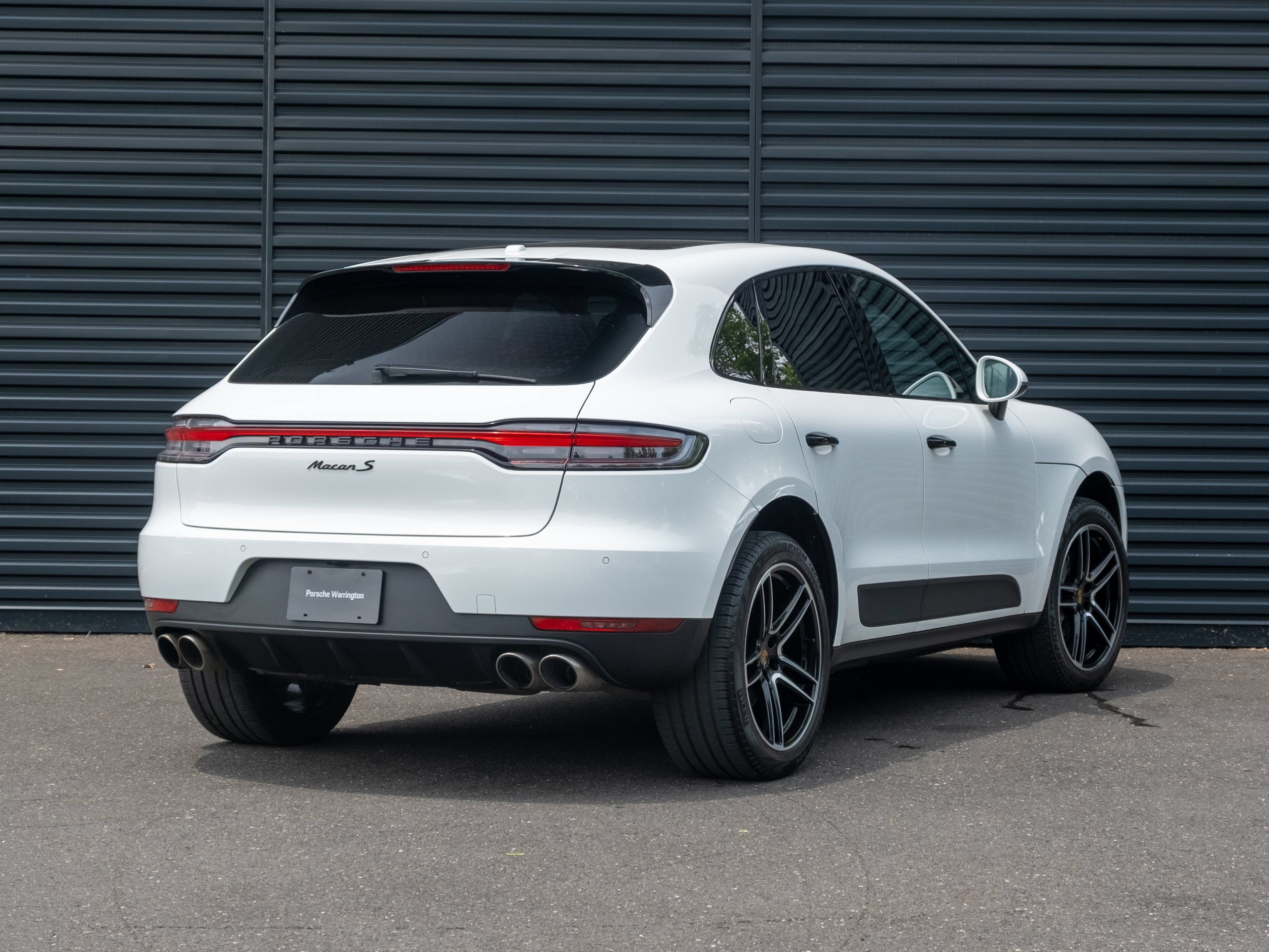 Certified 2021 Porsche Macan S AWD/4WD image 8