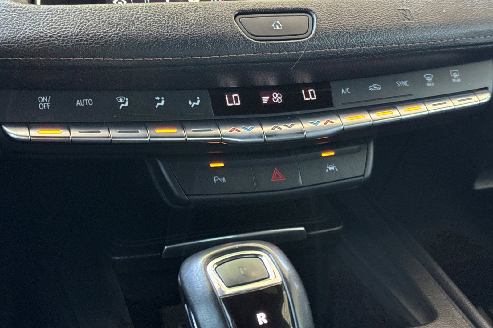 Used 2019 Cadillac XT4 Sport w/ Driver Awareness Package image 19