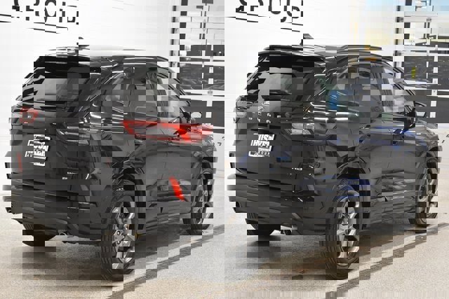 Used 2023 Ford Escape ST-Line image 4