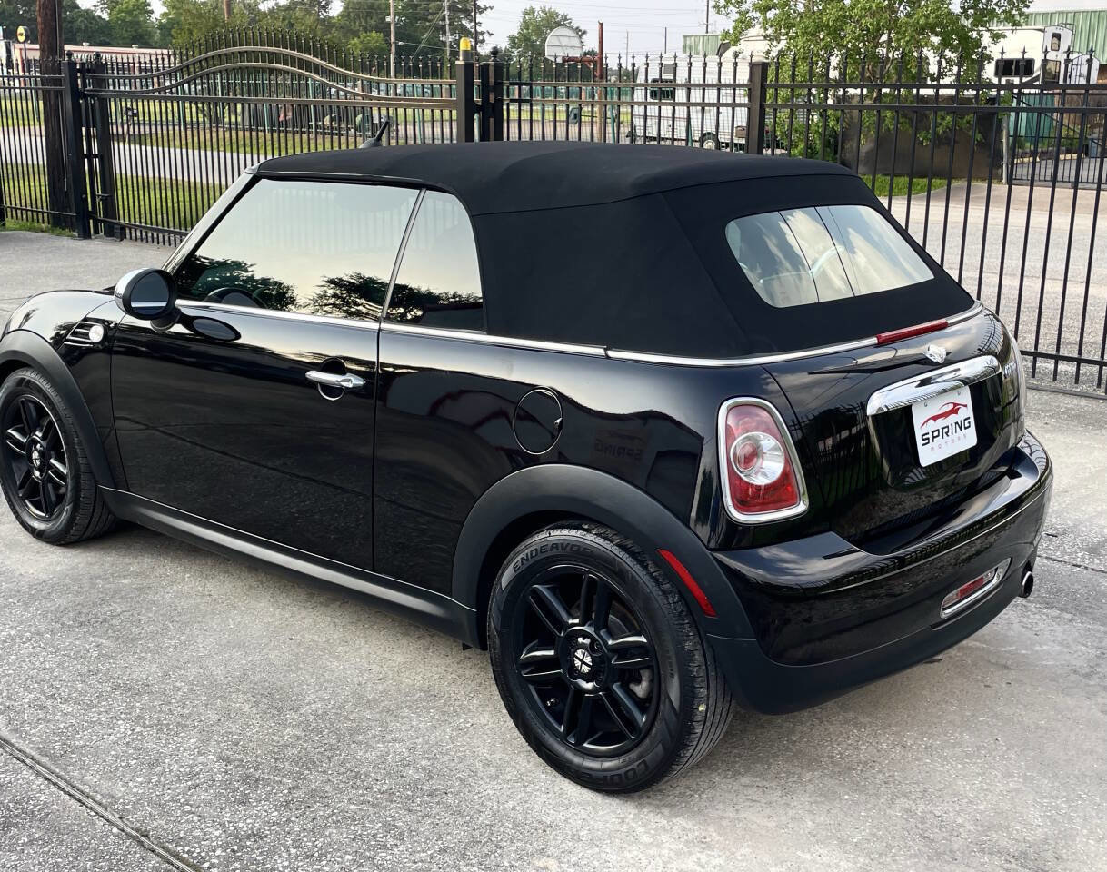 Used 2011 MINI Cooper Base 2dr Convertible image 15