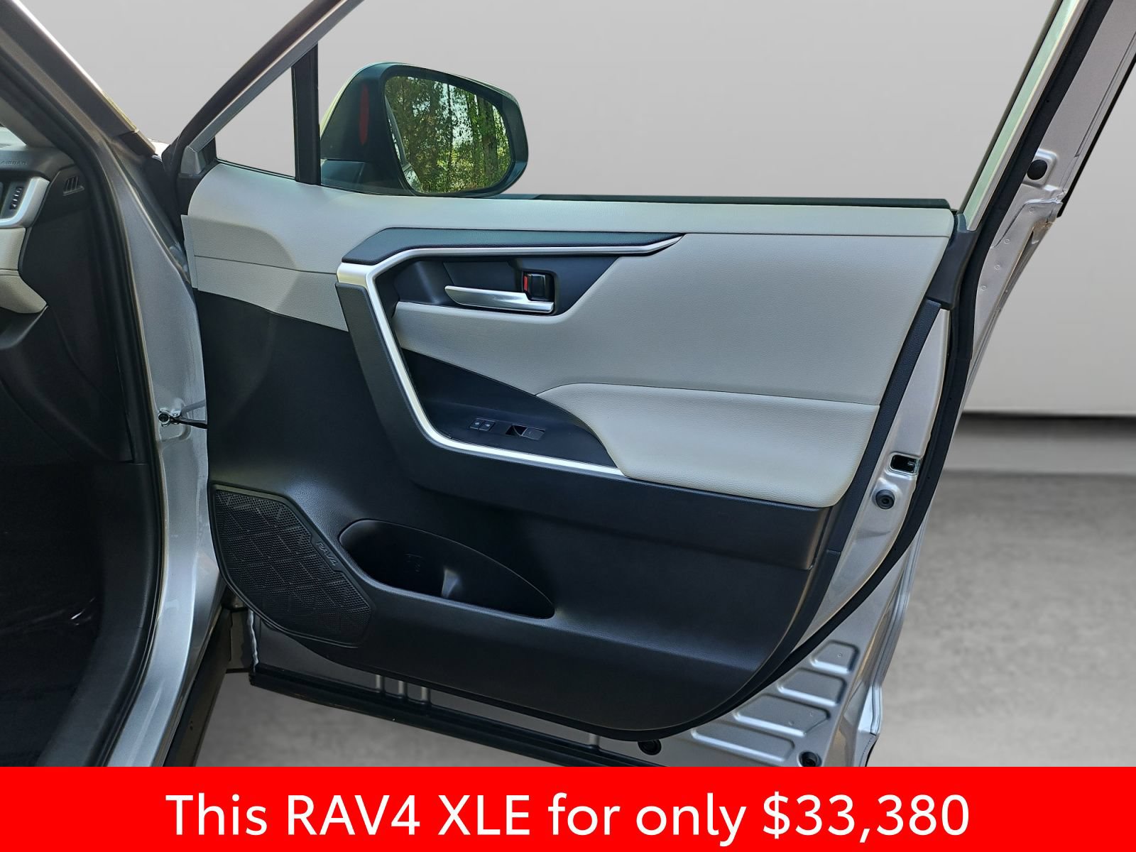Used 2023 Toyota RAV4 XLE AWD/4WD image 36