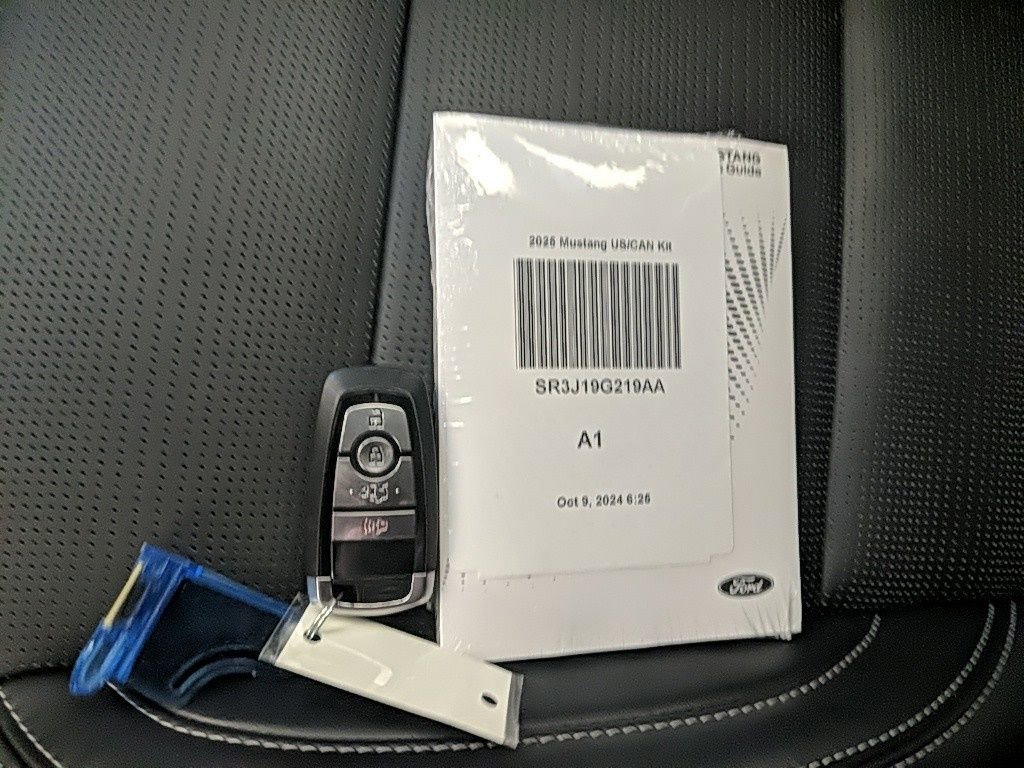 Used 2025 Ford Mustang GT Premium image 25