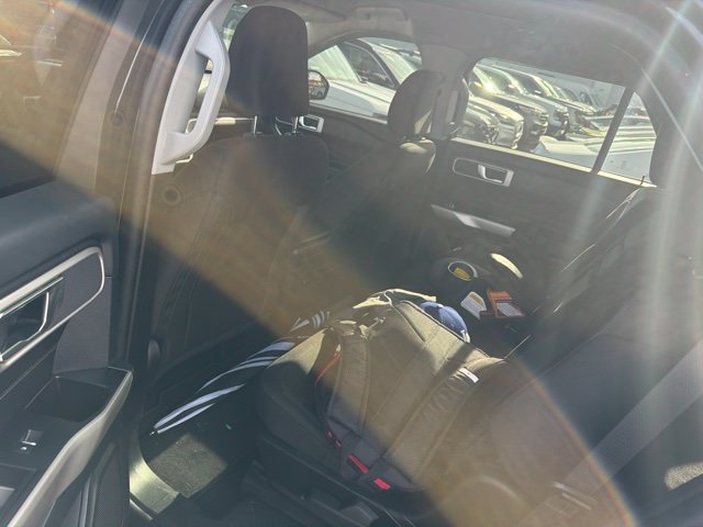 Used 2024 Ford Explorer XLT RWD image 8