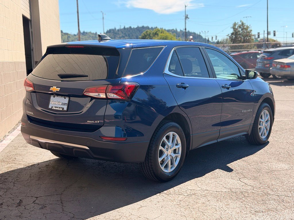 Used 2023 Chevrolet Equinox LT AWD/4WD image 6