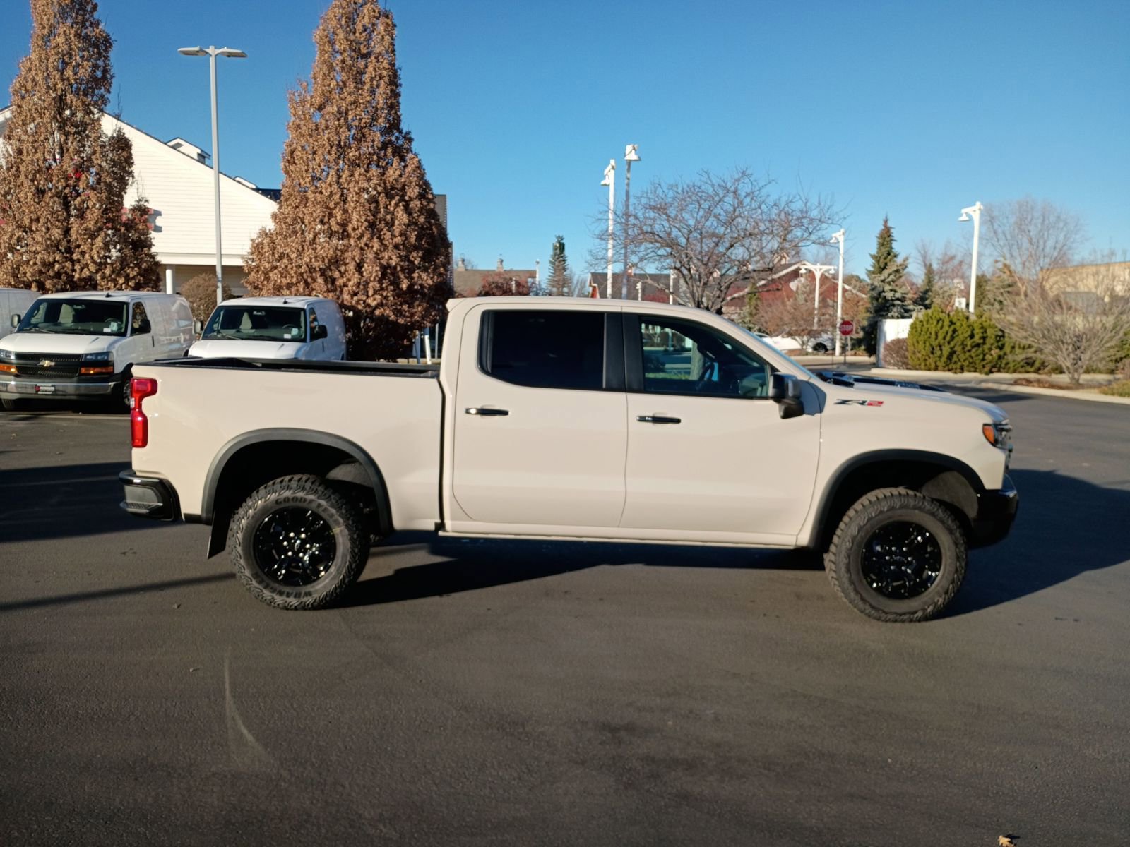 New 2026 Chevrolet Silverado 1500 ZR2 image 10