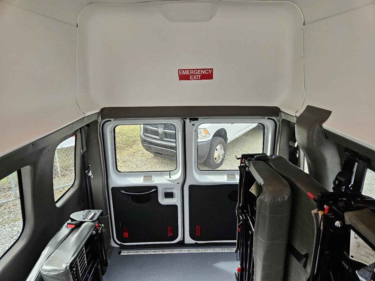 Used 2013 Ford E-350 and Econoline 350 Extended Super Duty w/ PWR Group RWD image 36