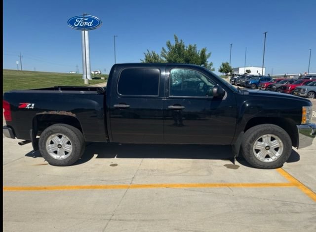 Used 2012 Chevrolet Silverado 1500 LT w/ All-Star Edition AWD/4WD image 2
