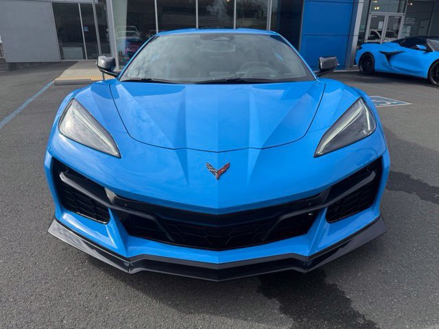 Used 2025 Chevrolet Corvette E-Ray AWD/4WD image 2