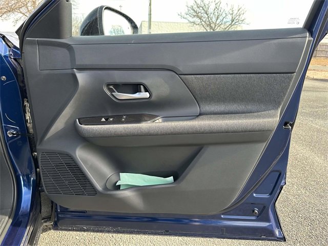 New 2026 Nissan Kicks SV image 8