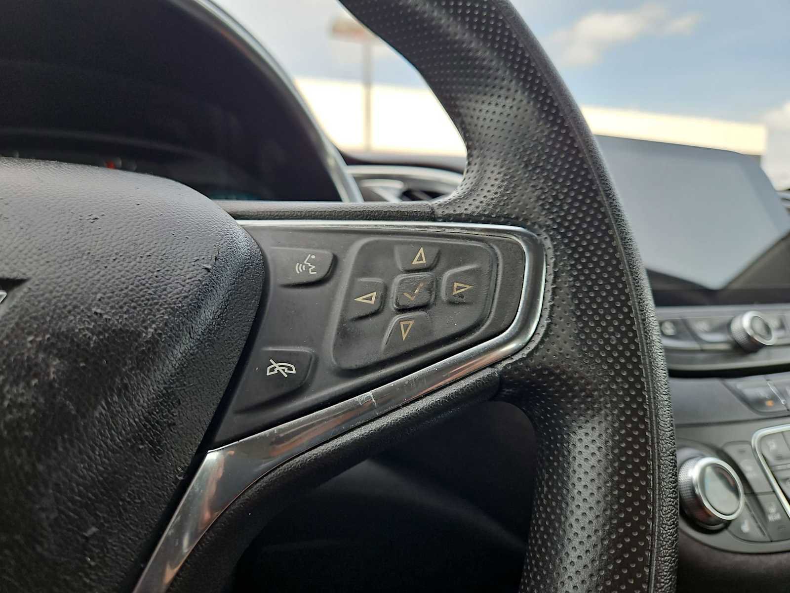 Used 2021 Chevrolet Malibu LT image 25