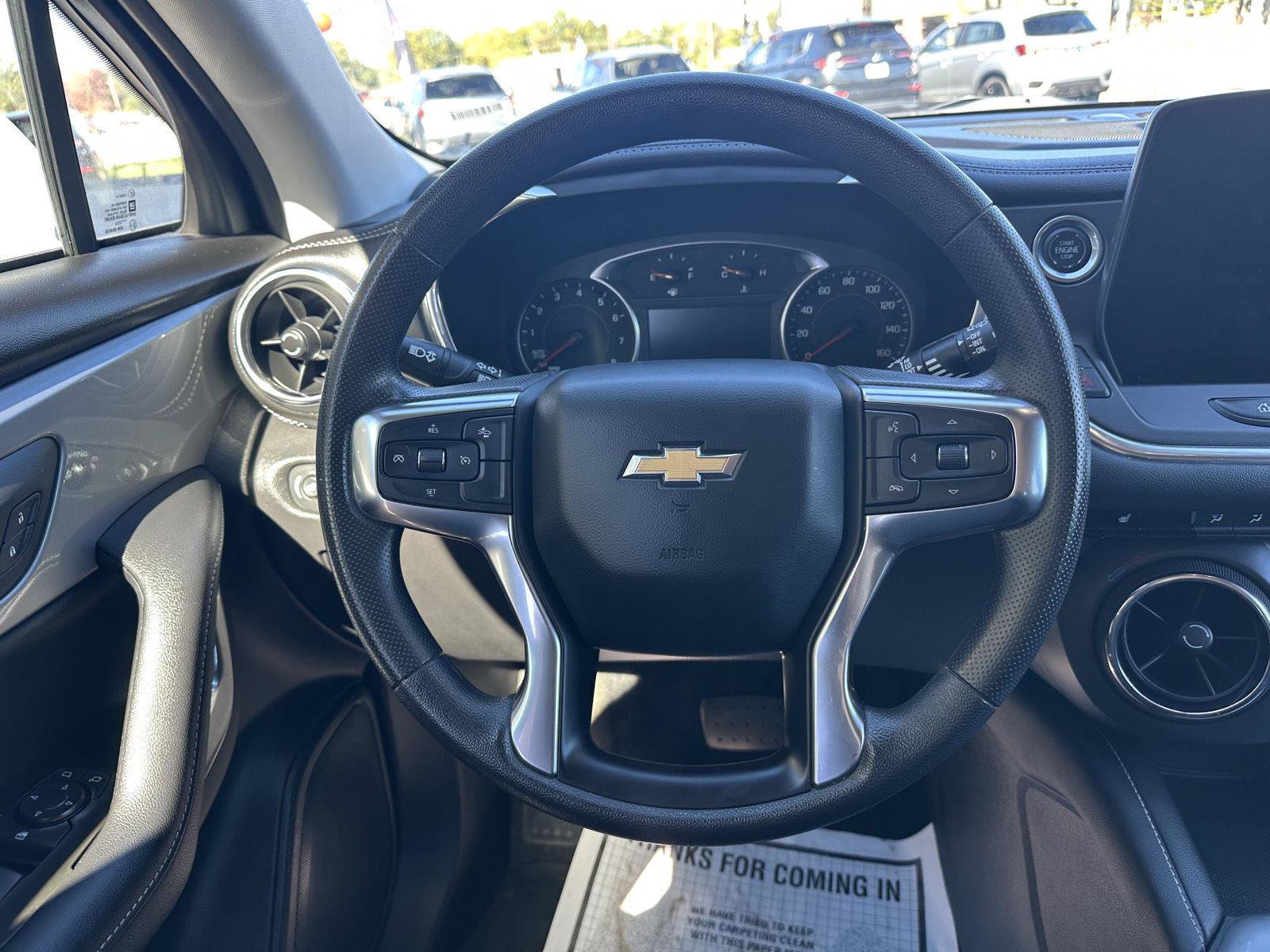 Used 2025 Chevrolet Blazer LT FWD image 34