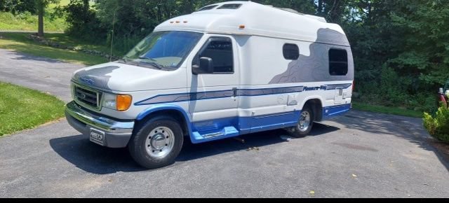 Used 2003 Ford E-350 and Econoline 350 Super Duty RWD image 31