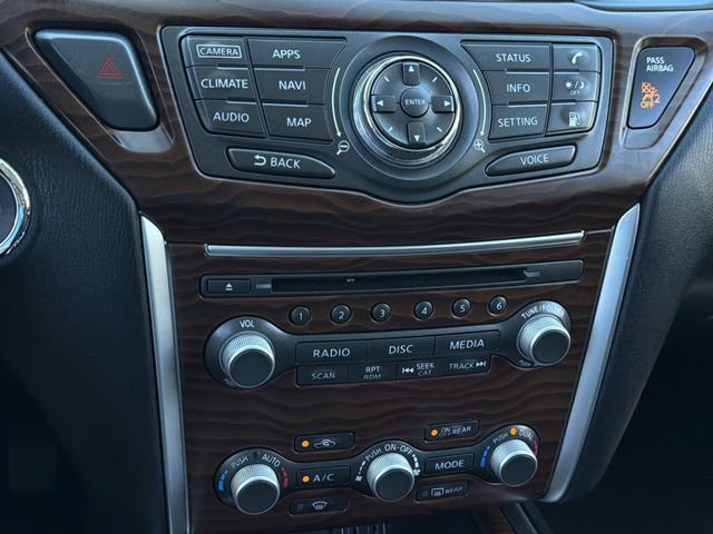 Used 2018 Nissan Pathfinder Platinum AWD/4WD image 28