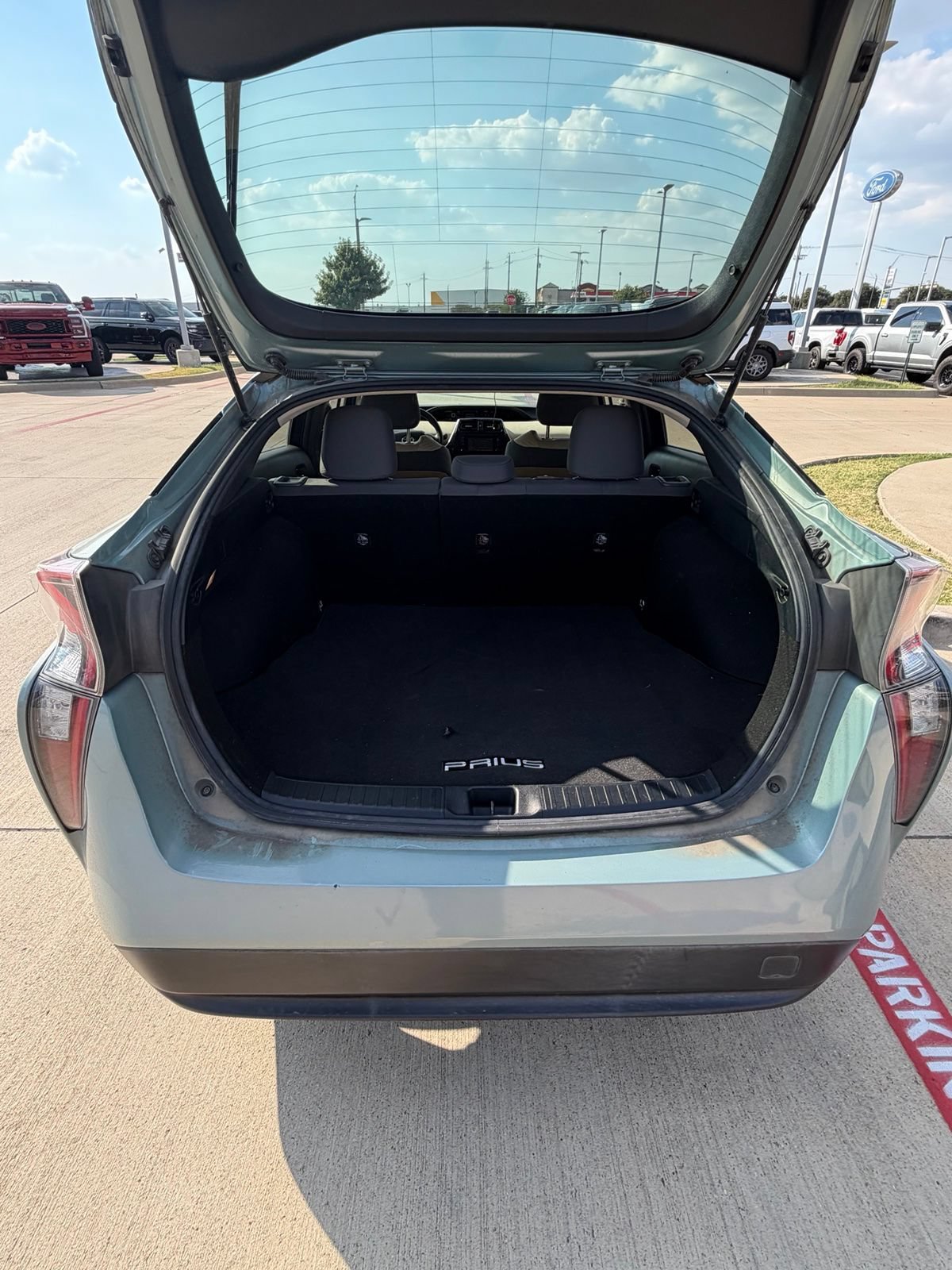 Used 2016 Toyota Prius Two FWD image 21