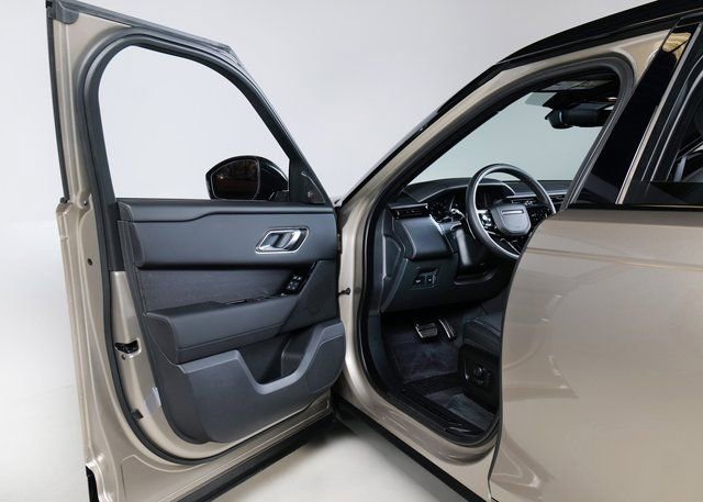 New 2026 Land Rover Range Rover Velar Dynamic SE image 20