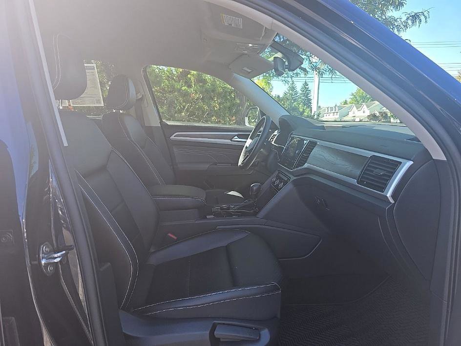 Used 2022 Volkswagen Atlas SE image 32
