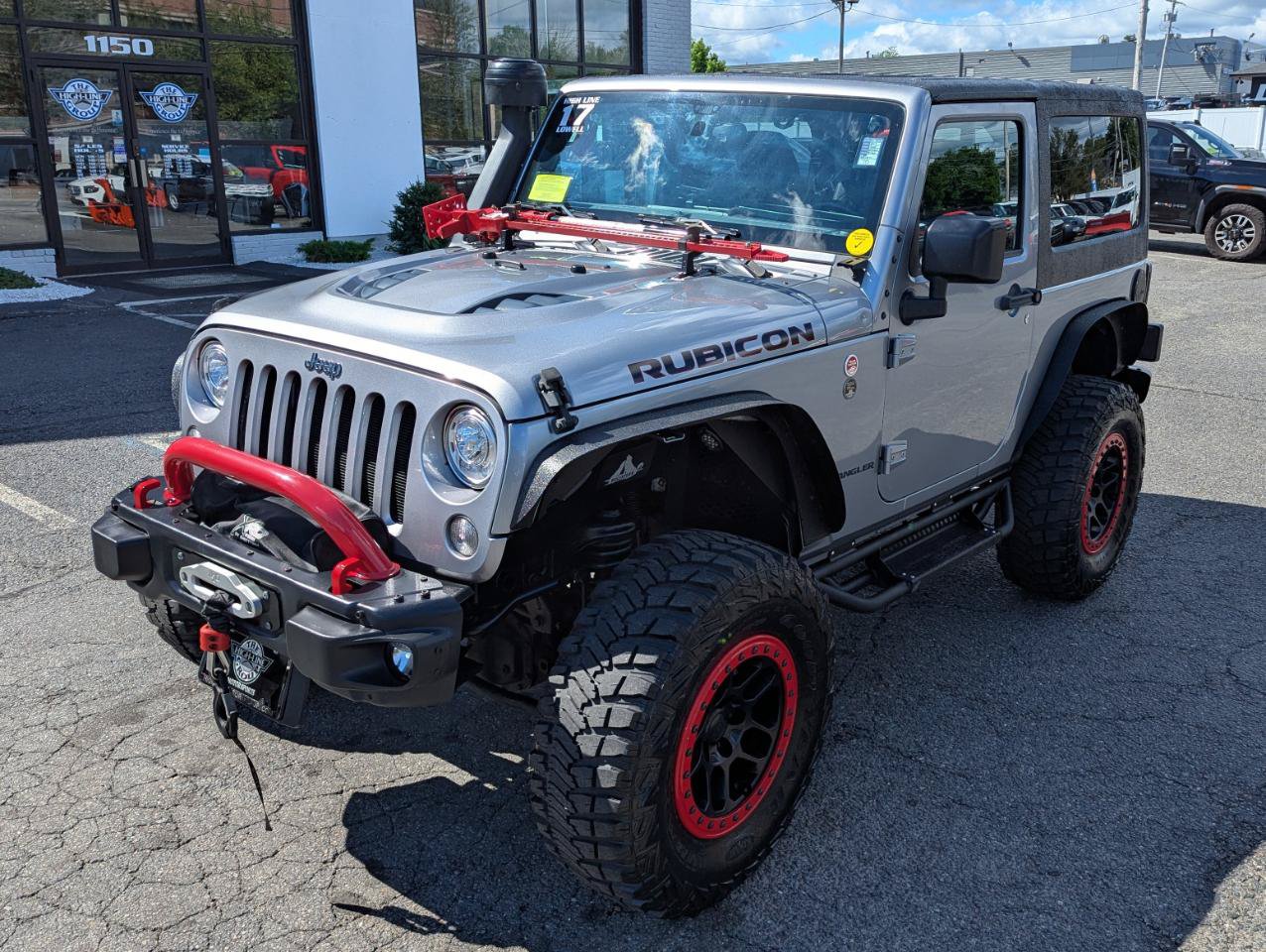 Used 2017 Jeep Wrangler Rubicon AWD/4WD image 2