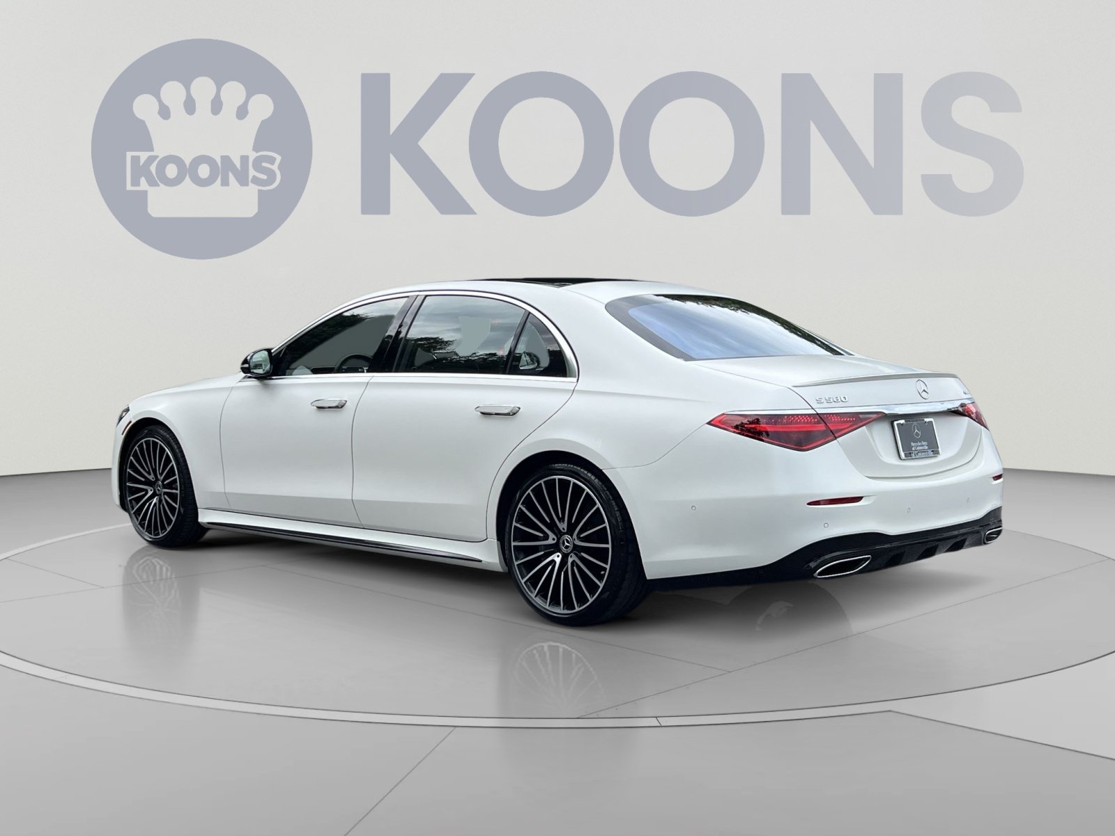 Used 2022 Mercedes-Benz S 580 4MATIC Sedan w/ AMG Line Package image 8