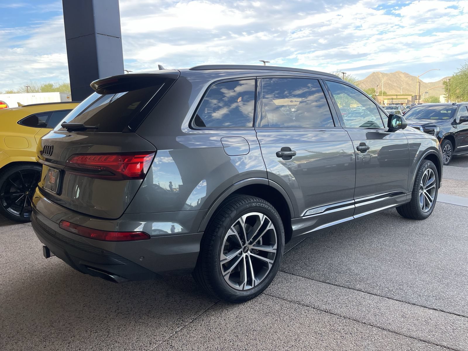 Used 2025 Audi Q7 2.0T Premium Plus w/ Premium Plus Package AWD/4WD image 6