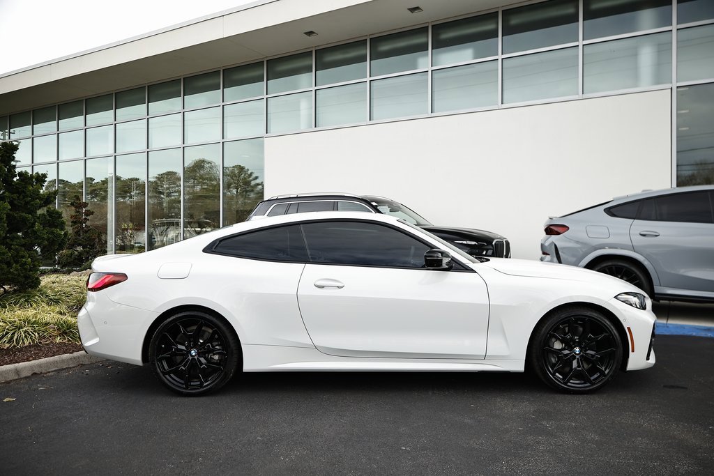 Used 2025 BMW 430i xDrive Coupe w/ M Sport Package image 4