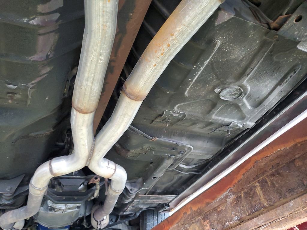 Used 1988 Ford Mustang GT RWD image 41