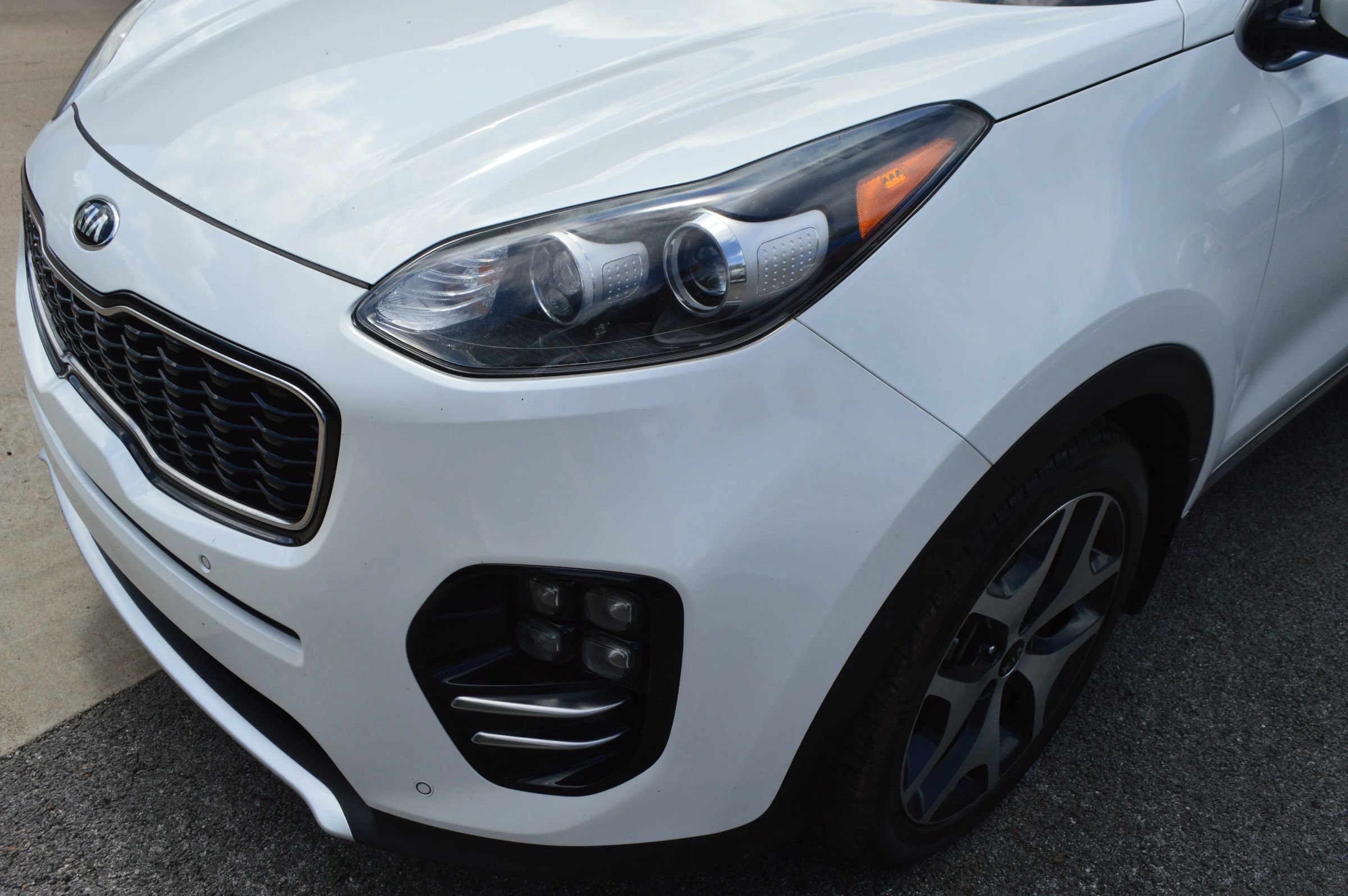 Used 2017 Kia Sportage SX FWD image 3