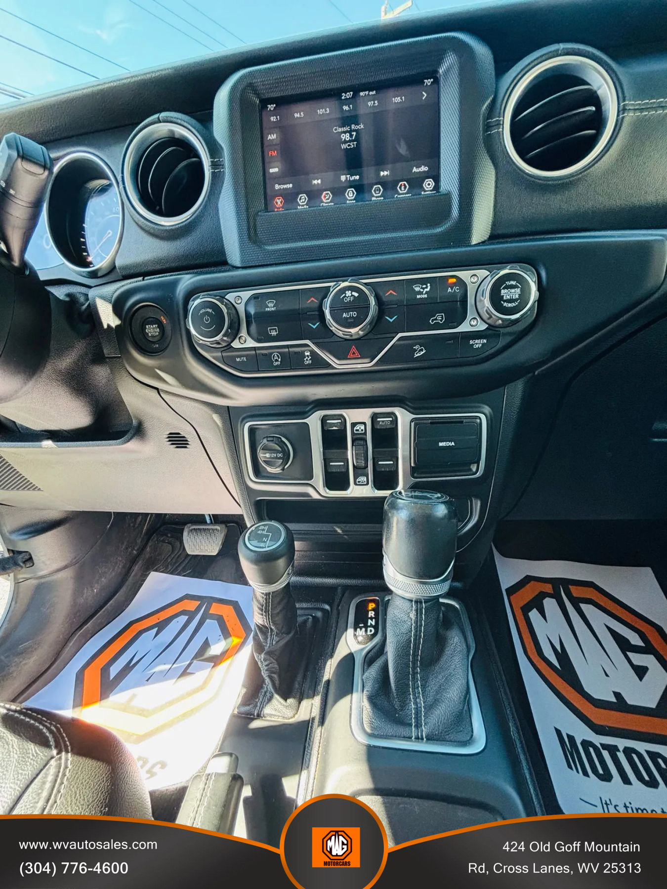 Used 2018 Jeep Wrangler Unlimited Sahara w/ Dual Top Group image 8