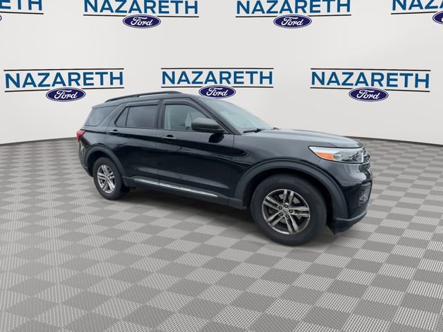Used 2020 Ford Explorer XLT image 2