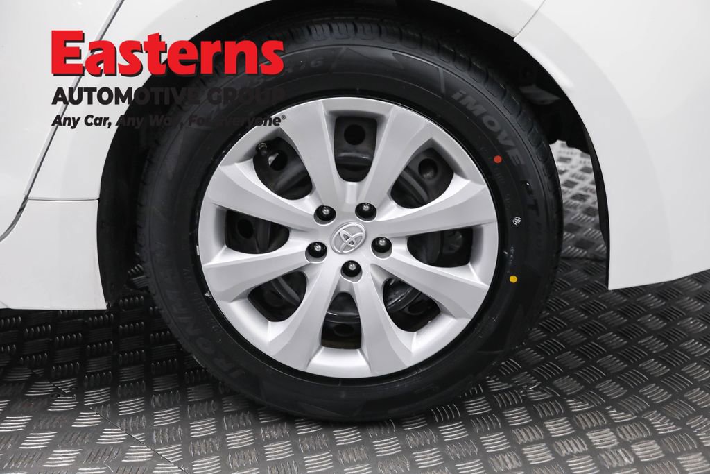 Used 2022 Toyota Corolla LE image 33