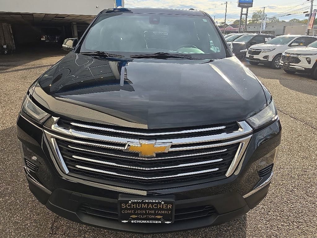 Used 2023 Chevrolet Traverse LT AWD/4WD image 8