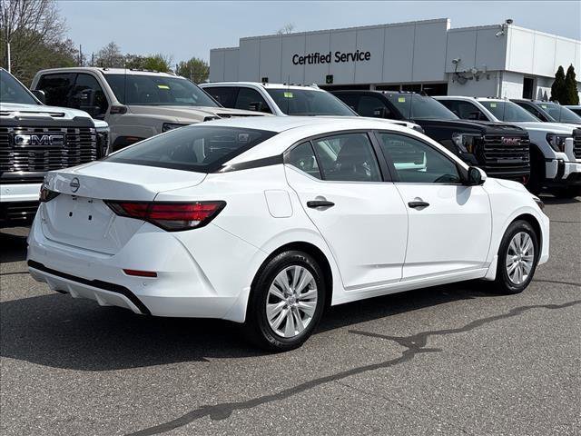 Used 2025 Nissan Sentra S FWD image 2