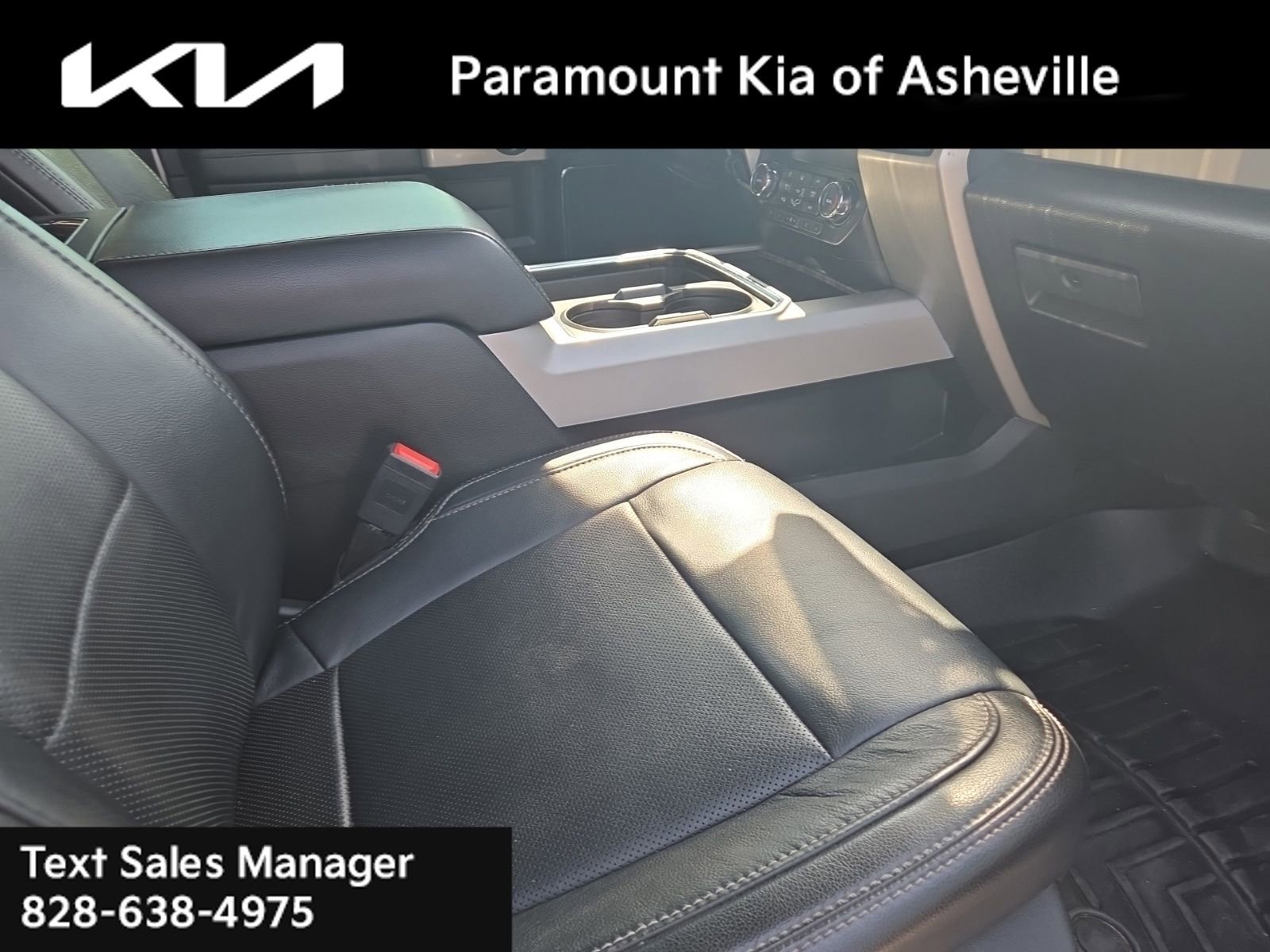 Used 2019 Ford F350 Lariat w/ Chrome Package image 9