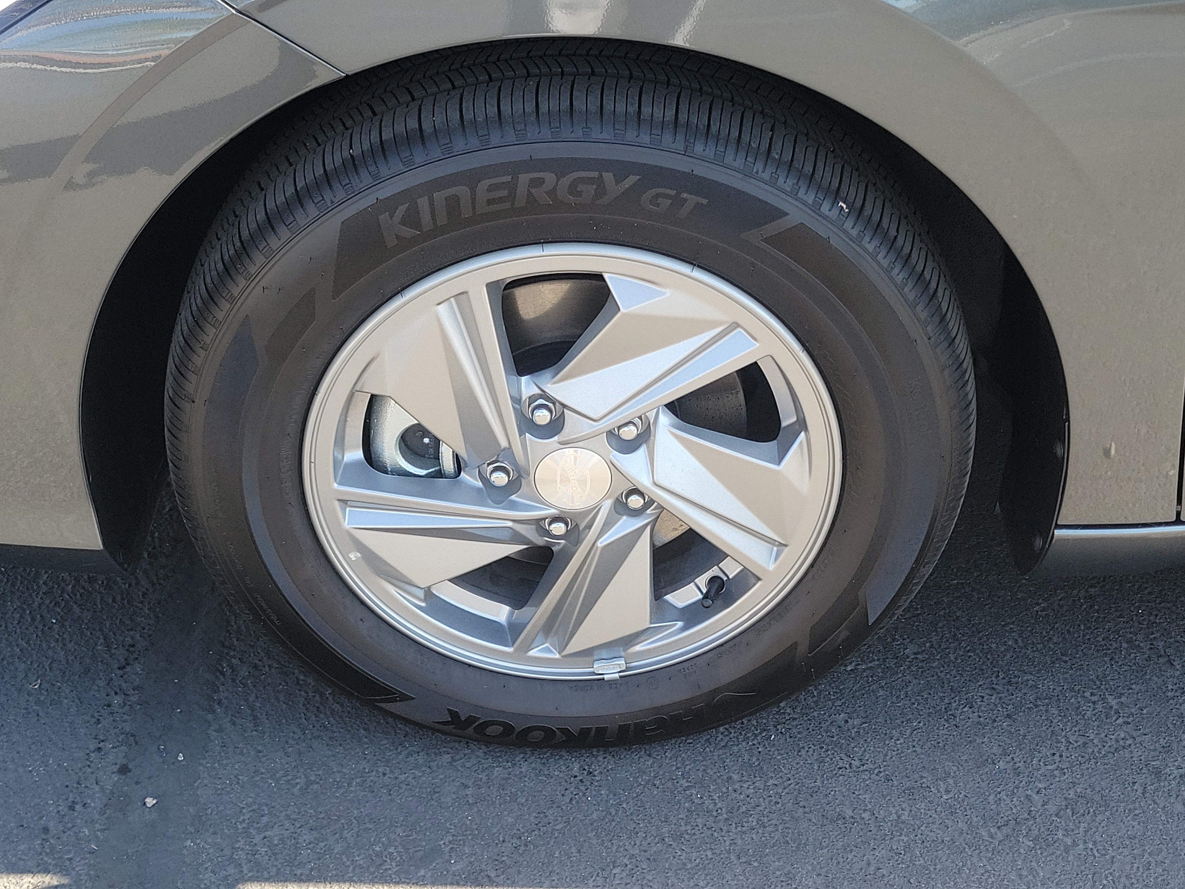 Certified 2026 Hyundai Elantra SE w/ Cargo Package FWD image 30