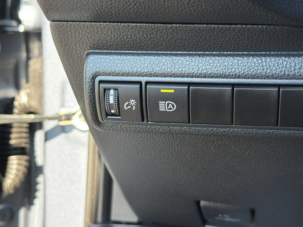 Used 2025 Toyota Corolla LE w/ LE Premium Package FWD image 20