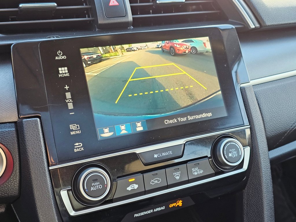 Used 2018 Honda Civic EX image 9
