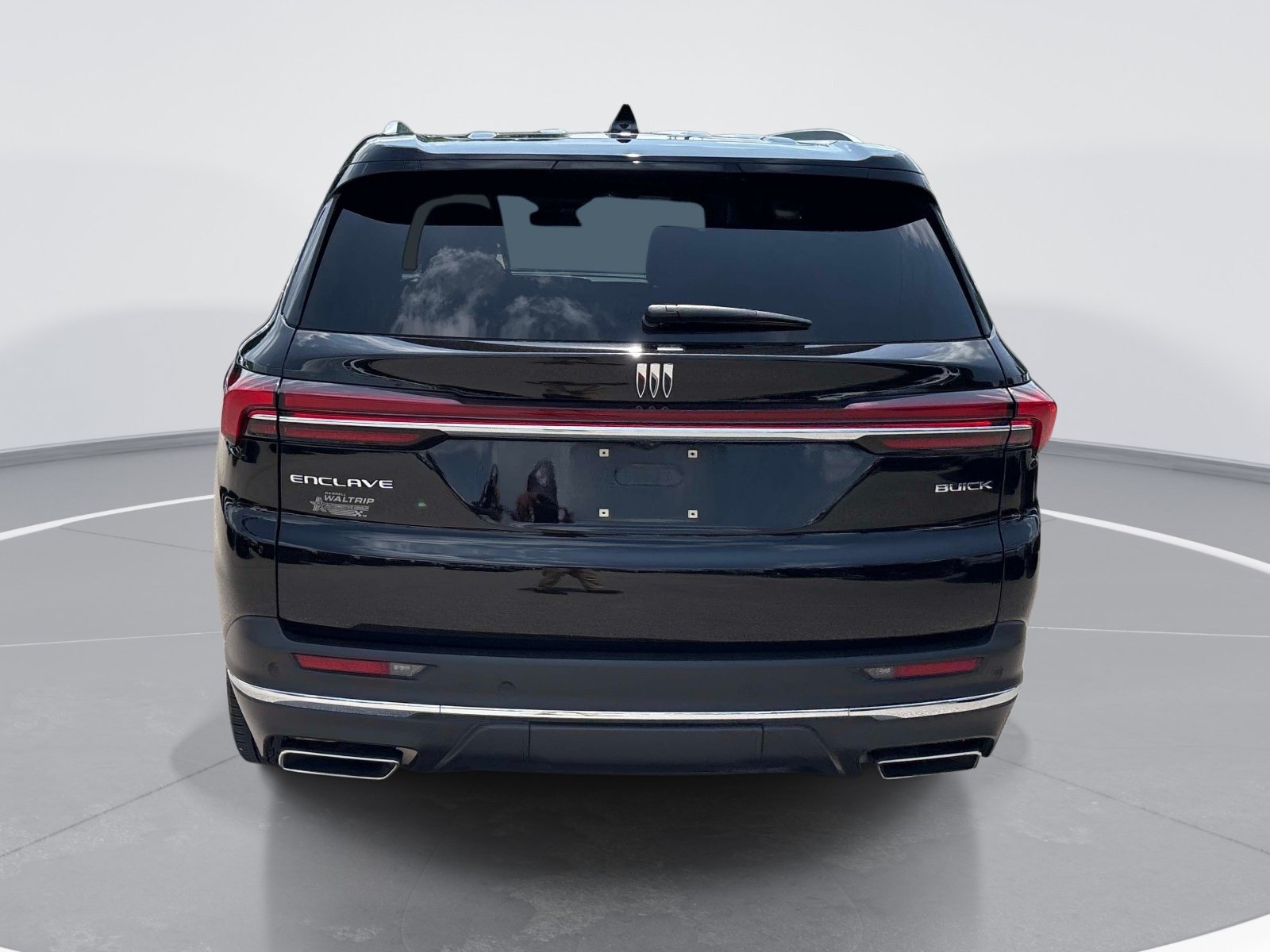 Used 2025 Buick Enclave Preferred w/ Power Package FWD image 7