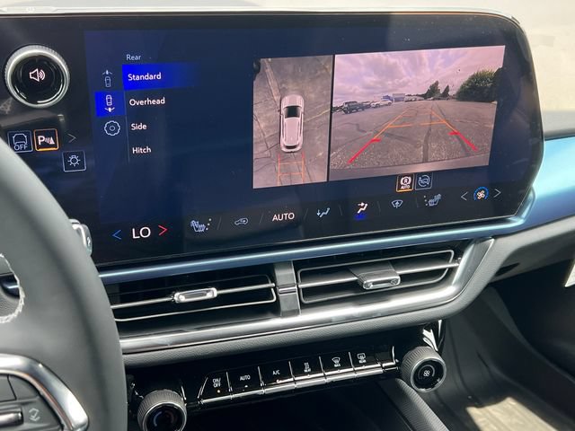 New 2026 Chevrolet Equinox EV LT AWD/4WD image 21