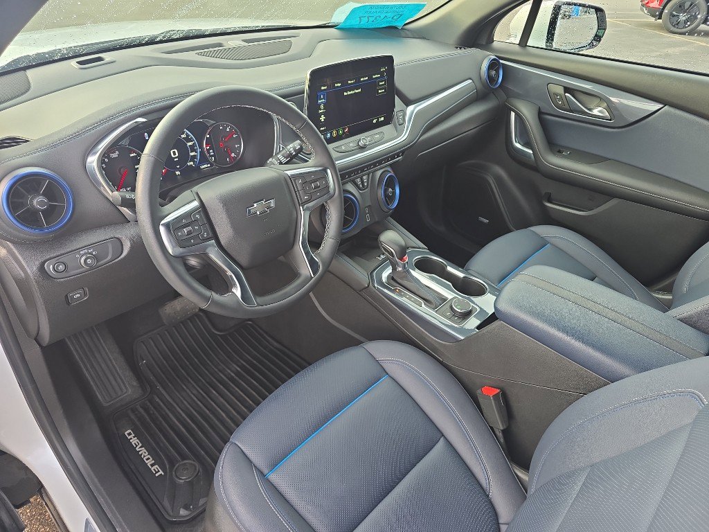 Certified 2024 Chevrolet Blazer RS w/ Driver Confidence II Package image 10
