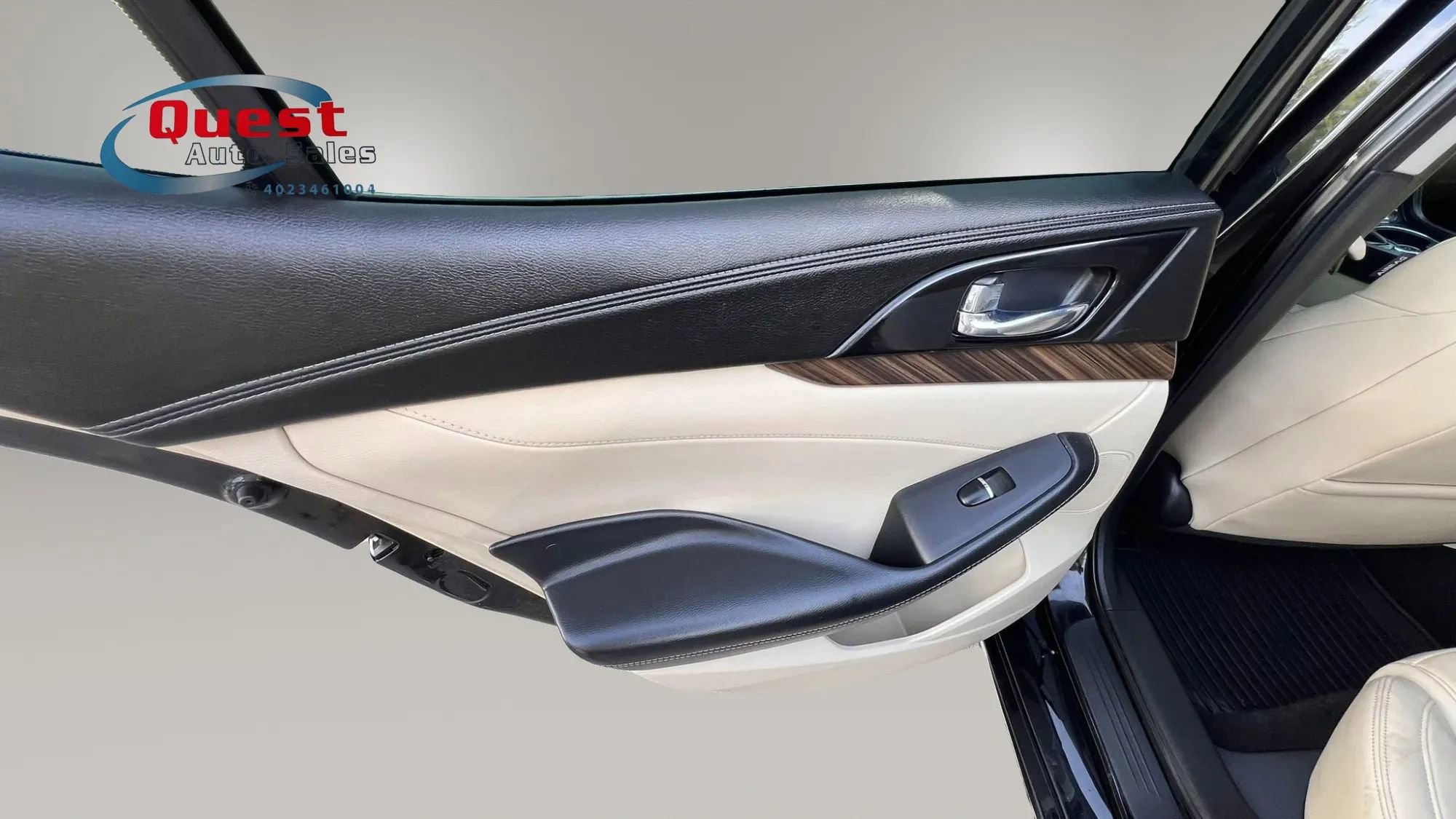 Used 2017 Nissan Maxima Platinum FWD image 18