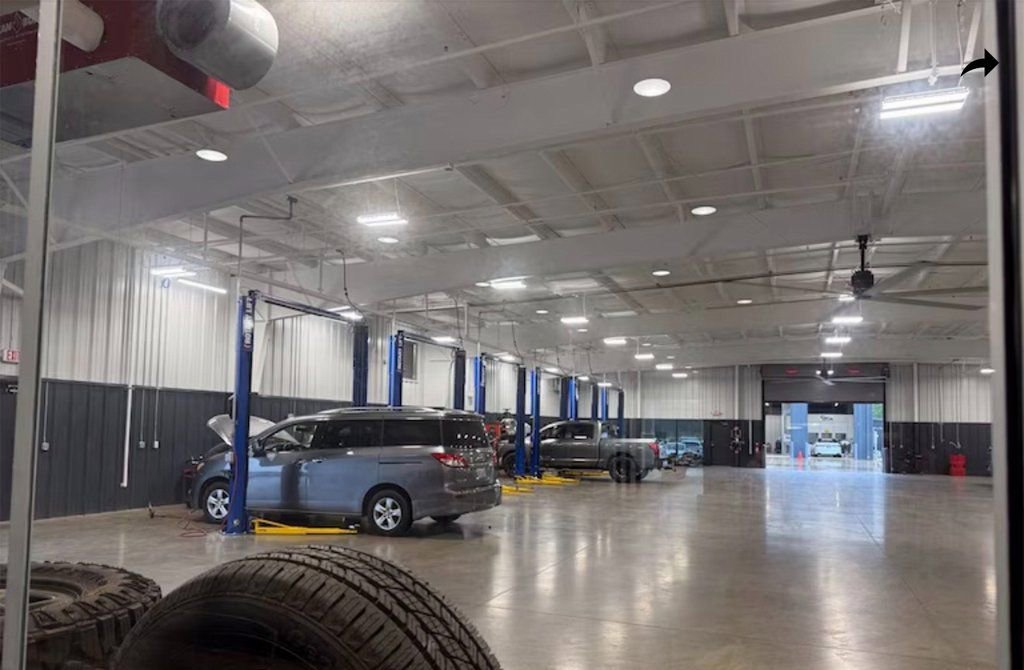 Used 2024 Ford Transit 250 Low Roof w/ Exterior Upgrade Package image 33