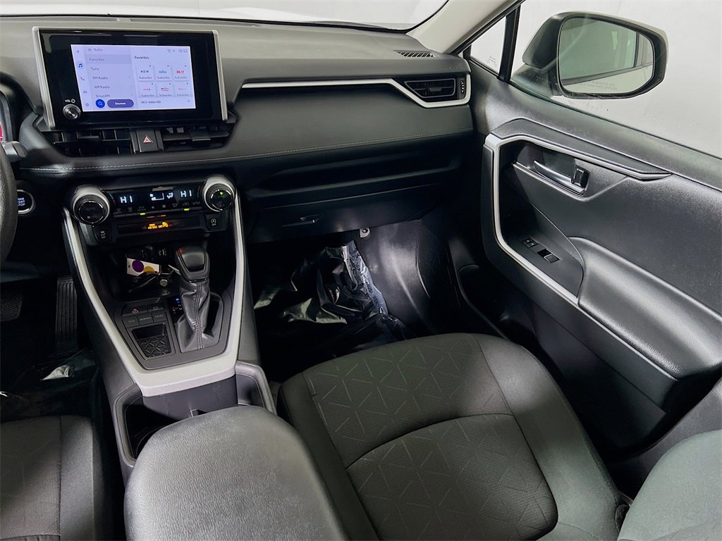 Certified 2024 Toyota RAV4 XLE image 21