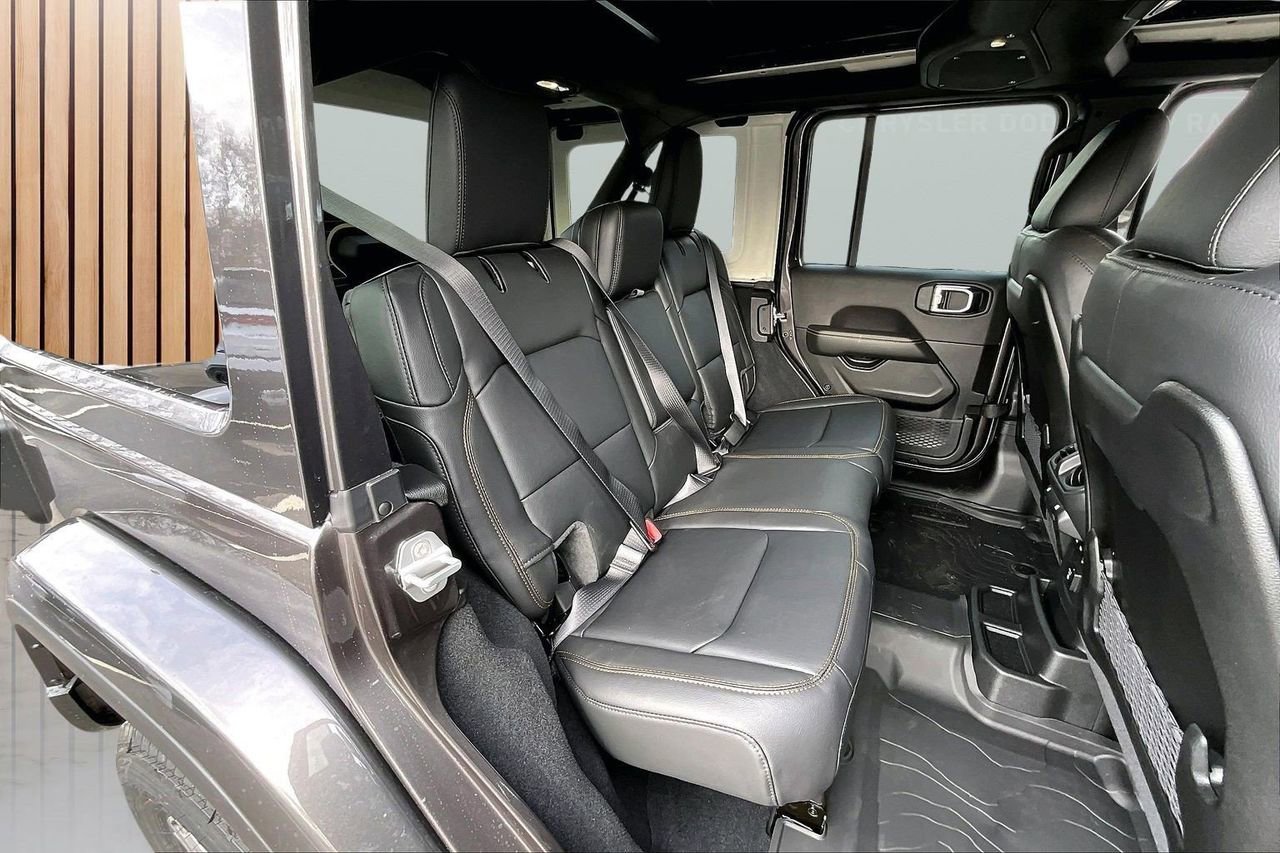 New 2026 Jeep Wrangler Sahara AWD/4WD image 22
