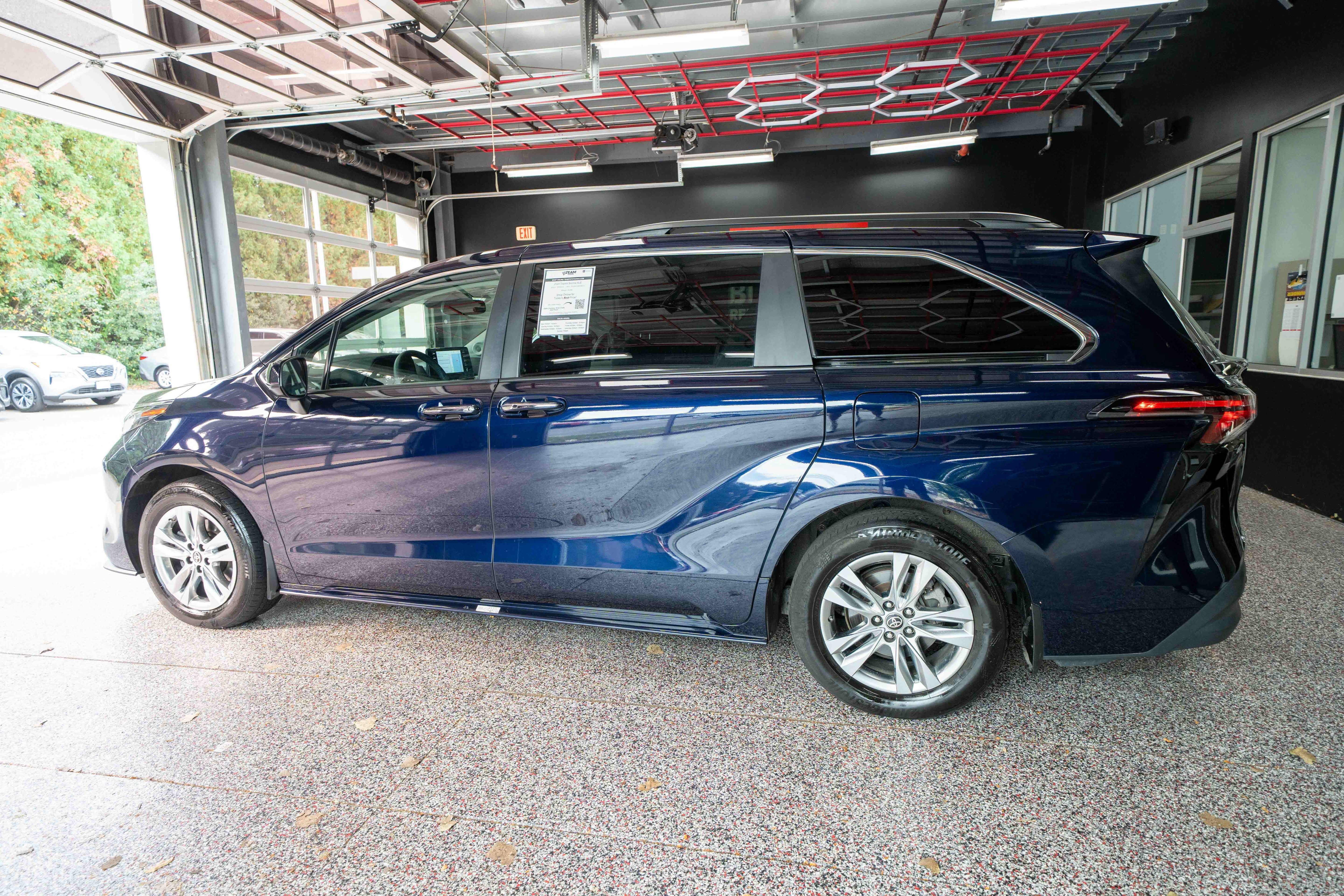 Certified 2023 Toyota Sienna XLE w/ XLE Plus Package AWD/4WD image 2