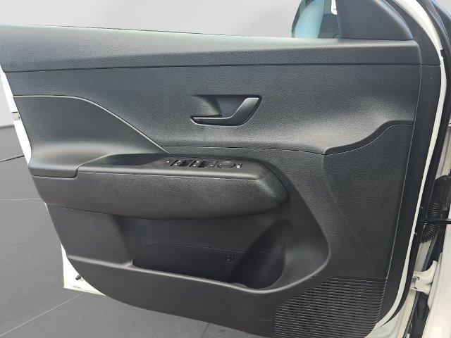 Used 2024 Hyundai Kona SEL FWD image 30